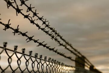 Reformas en el Servicio Penitenciario Federal incrementan funciones represivas, alertan organizaciones de derechos humanos