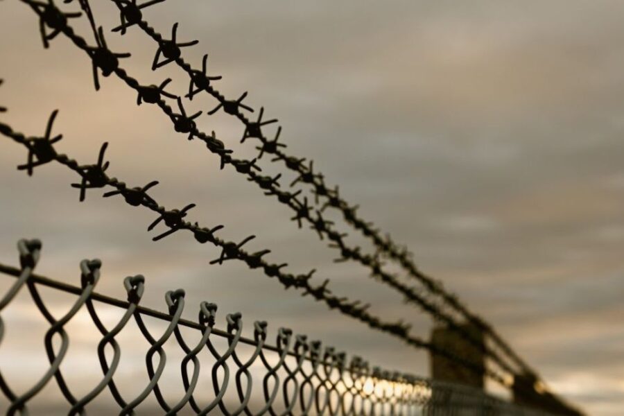 Reformas en el Servicio Penitenciario Federal incrementan funciones represivas, alertan organizaciones de derechos humanos