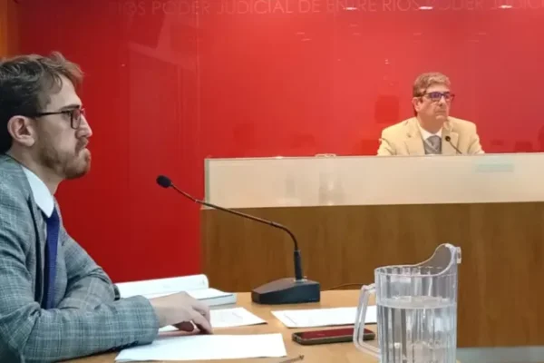 exfuncionarios del cge que firmaron cheques en blanco buscan acuerdo judicial mediante el pago de multas