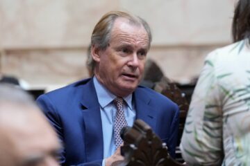 Bordet enfrenta el veto presidencial y pone en duda el equilibrio fiscal de Milei