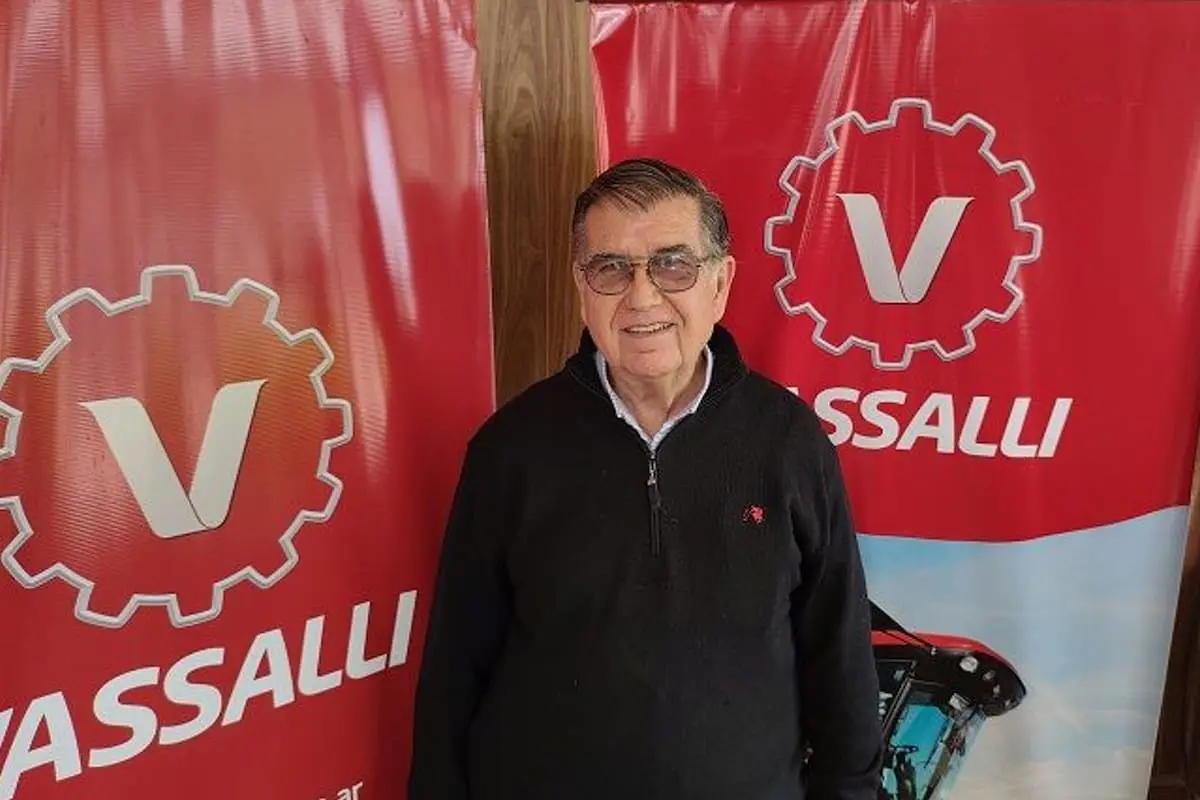 Un pionero en la industria agrícola con más de 50 años de experiencia en tractores y fábricas en constante evolución