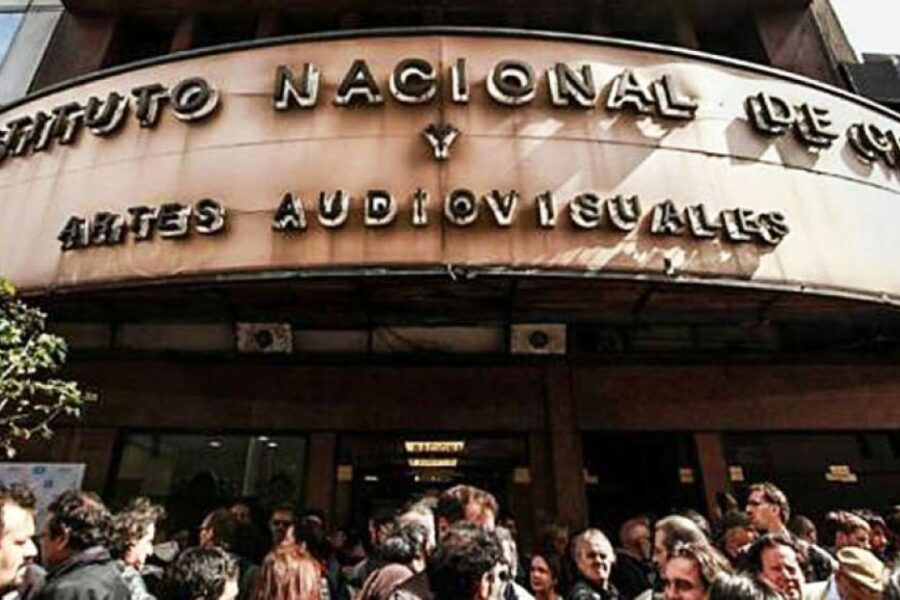 El INCAA de Milei: celebra el superávit en lugar de apoyar la producción cinematográfica