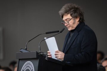 Golpe en el Congreso. El Gobierno se resigna a las derrotas “hasta diciembre” y advierte que “se vetará todo”