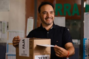 “Contundente triunfo”. Gobernadores y dirigentes nacionales saludaron a Juan Pablo Valdés por la victoria