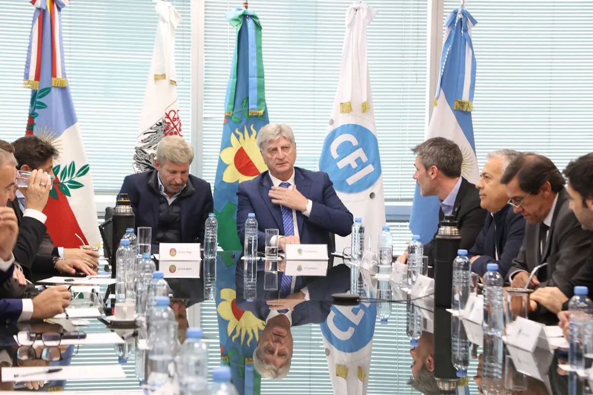 Cómo jugaron en el Congreso. La postura ambigua de los gobernadores con Milei al filo del cierre de alianzas