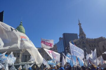 gremios estatales denuncian al Gobierno en la Justicia por despidos en el INTA y otros organismos