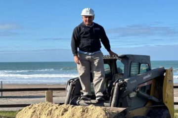 Marcelo González, empresario cultural y mediático, se postula como concejal en Mar del Plata para política local.