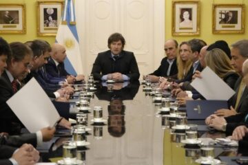 Javier Milei recibe en Olivos a diputados propios y aliados para blindar vetos