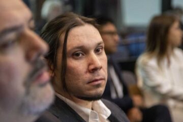 El líder de “Los Copitos” se disculpa con Cristina Kirchner tras el intento de asesinato en su contra.