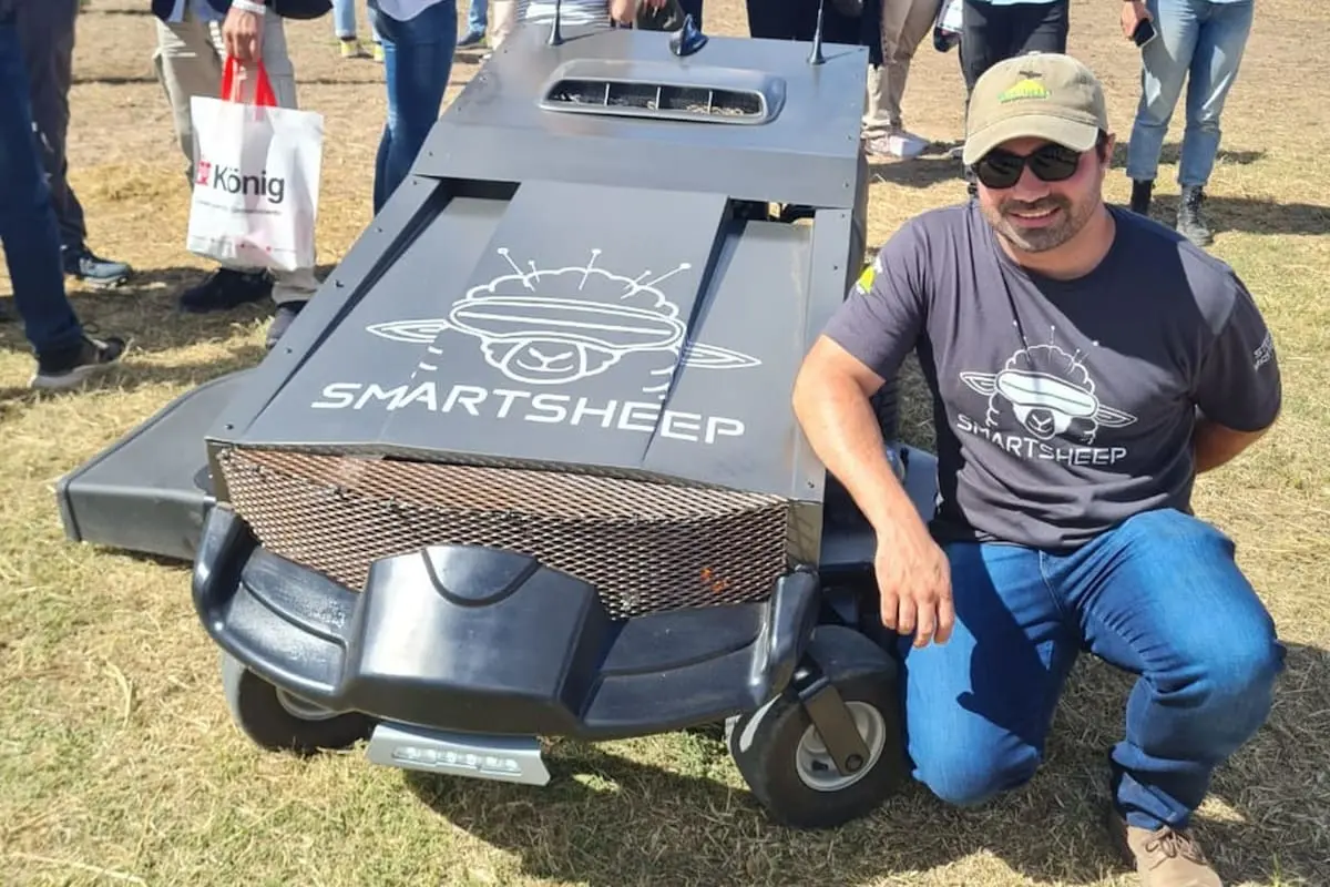 Emprendedor argentino destaca en Alemania con innovador invento en robótica para una entidad rural europea