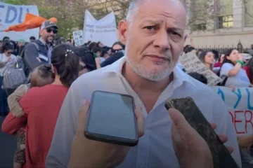 Derrotado y presionado, Sabella pidió licencia en la UNER antes de ser suspendido por el Consejo