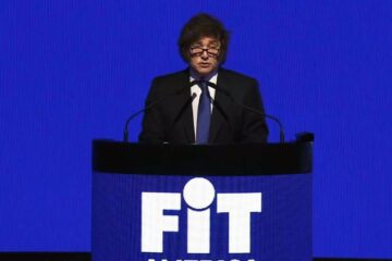 Ya en suelo argentino, Milei defendió el rumbo de su gobierno