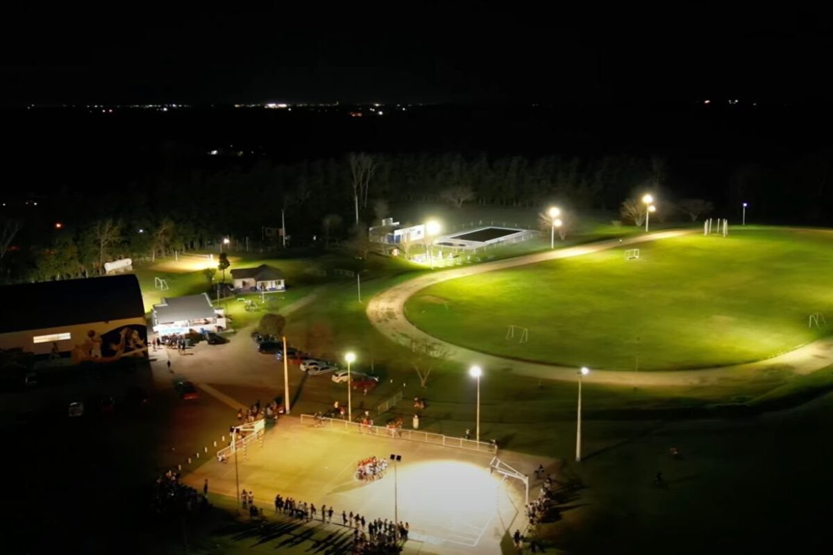 Cambio de luminarias en el Polideportivo Municipal San José