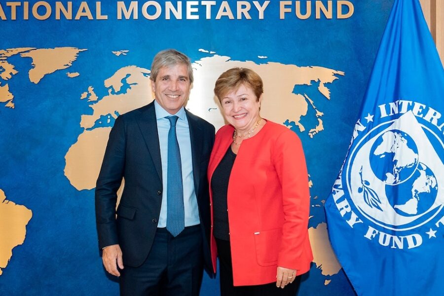 Caputo y Georgieva dialogan: el FMI reafirma apoyo al Gobierno y destaca progreso en la reducción de la inflación