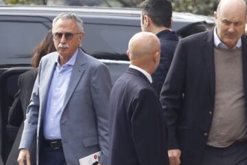 Denuncian que el gobierno usó 40 mil millones del Garrahan para la timba financiera