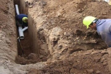 El INDEC desmiente el mito del balde: 9 de cada 10 hogares bonaerenses ya tienen inodoros de descarga