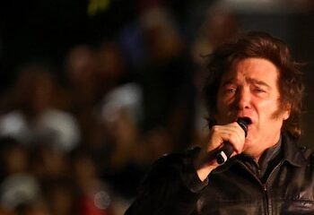 Milei, sacudido por su propia criatura: el “no” mileismo, mucho más que el peronismo K