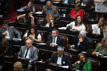 Elecciones 2025: solo 3 de cada 10 candidatos que encabezan las listas para diputados nacionales son mujeres