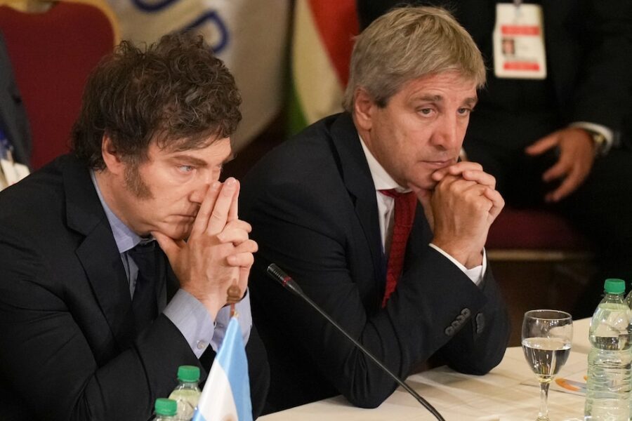 Domingo Cavallo destaca la falta de un sistema monetario claro y critica las imprudencias del equipo económico de Milei