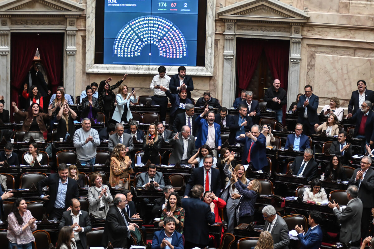 Otra dura derrota para el Gobierno: Diputados rechazó los vetos a la ley Garrahan y universidades y ahora define el Senado