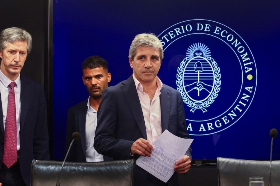 Dólar: ventas del Tesoro y proyecciones del Gobierno ante la tensión electoral y las elecciones bonaerenses