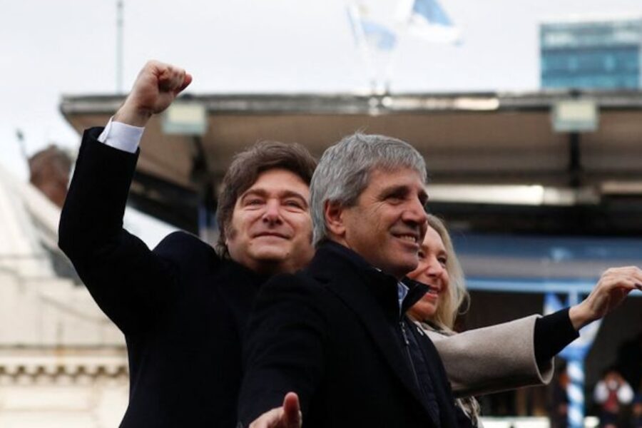 La economía de octubre: estrategias del Gobierno para recuperar confianza y enfrentar la volatilidad financiera, según analistas