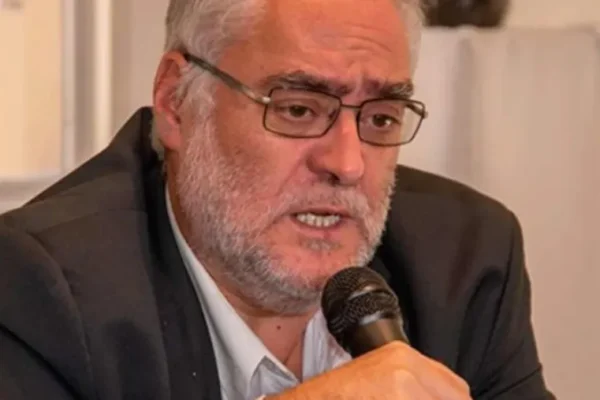 Cullen aborda la controversia con el CAER sobre la reforma del Código Procesal Penal en un debate candente