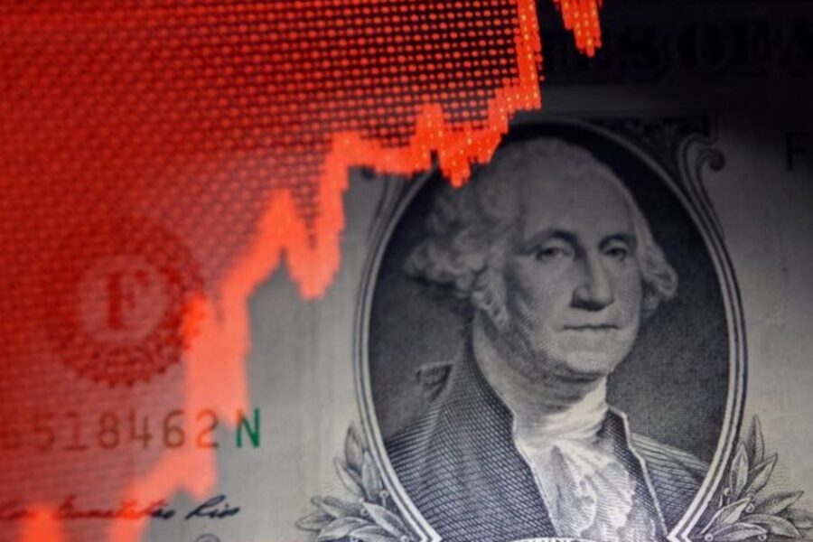 Dólar alcanza $1.445 y acciones argentinas caen hasta 6% en Wall Street a pesar de récord en índices globales