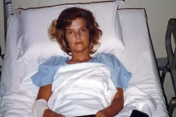 La asombrosa historia de Annette Herfkens, la única sobreviviente de un accidente aéreo en la selva de Vietnam
