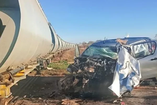 Camioneta colisiona con tren: revelan identidades de las tres víctimas y el herido en el accidente