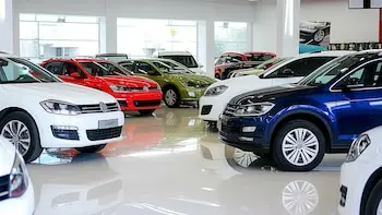 Por el ruido electoral y la suba de tasas, en agosto cayó la venta de autos usados: el ranking de los más buscados