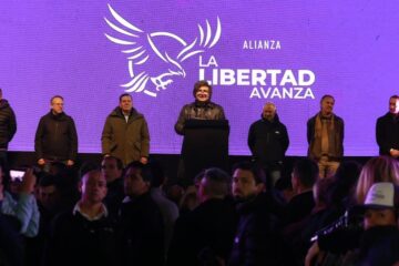 Milei menciona “empate técnico” e impulsa a inversores mientras las cotizaciones suben tras alcanzar su piso anual