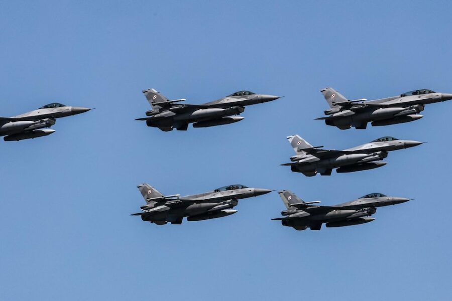 Polonia derriba drones rusos que infringieron su espacio aéreo tras la ofensiva de Moscú en Ucrania