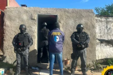 Allanamientos por narcomenudeo en Victoria: secuestran droga, armas y detienen a tres personas