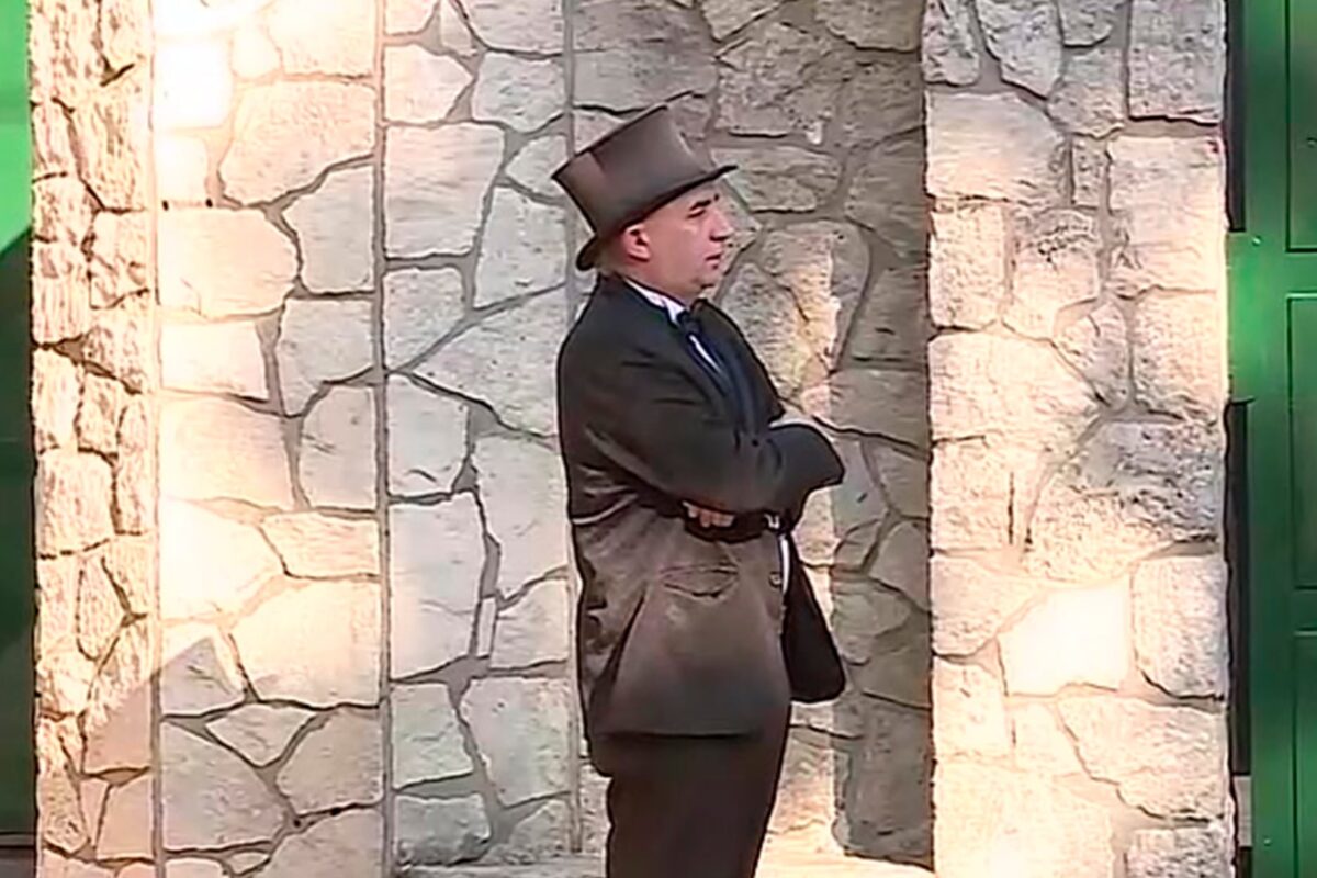 El Mago sin Dientes fue a la Quinta de Olivos y volvió a pedir una reunión con Javier Milei