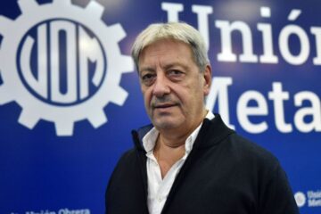 Furlán, de la UOM, alerta sobre la pérdida de 26.000 empleos en el sector y sus consecuencias.