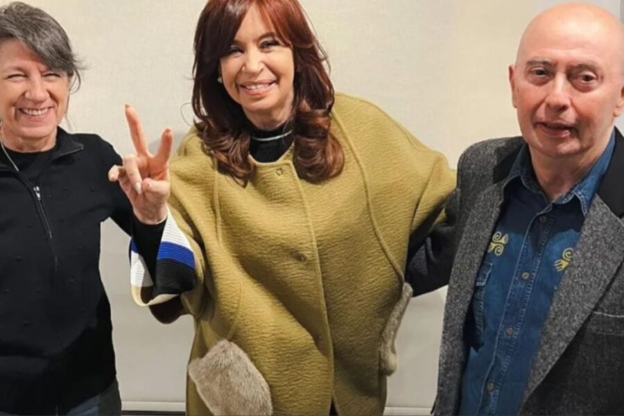 Kirchnerismo apela a votar como si Cristina Kirchner fuera candidata, mostrando foto con el Indio Solari