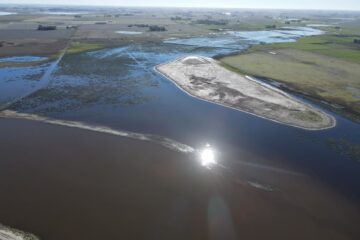 Más de 2 millones de hectáreas inundadas y 3 millones comprometidas para producción agrícola en crisis hídrica.