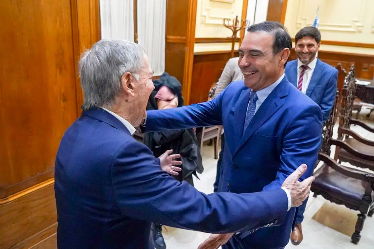 ¿Desafío a Milei? El correntino Gustavo Valdés se suma al bloque de gobernadores para construir una alternativa para 2027