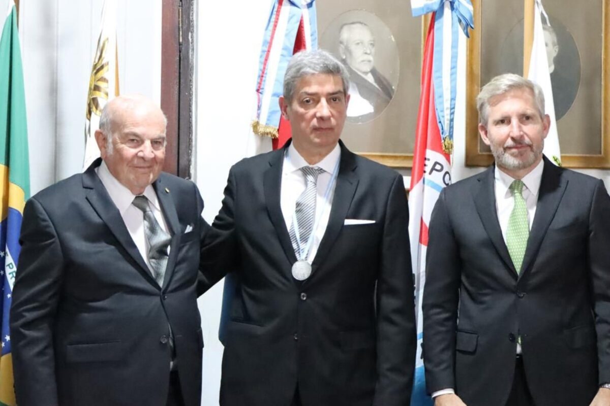 El gobernador de Entre Ríos destacó el rol del juez Horacio Rosatti como “límite” a la corrupción y a los “atropellos del poder de turno”