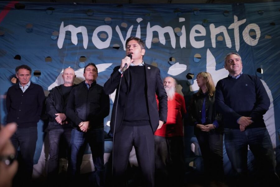 Kicillof instó a “llenar las urnas de votos” y criticó a Milei por “la estafa electoral más grande”