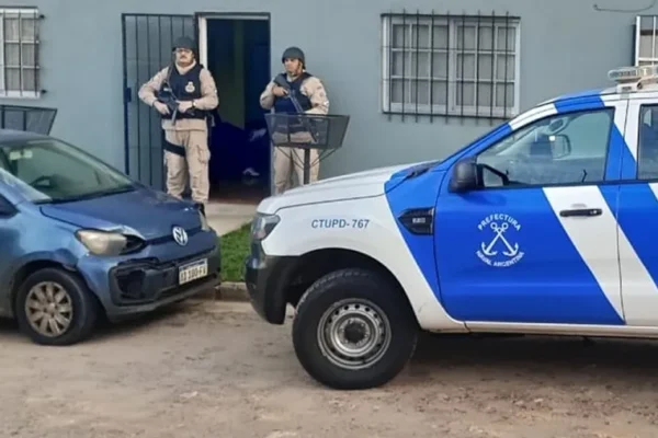 Fiscales imputan a pescadores furtivos por embestir y agredir a agentes de Prefectura en el río Uruguay