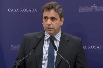 Catalán enfrenta un debut complicado en Diputados y deteriora su relación con los gobernadores en medio de tensiones.