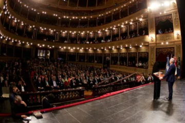 Lorenzetti advierte que las instituciones utilizan un lenguaje del pasado, desconectado de la realidad actual