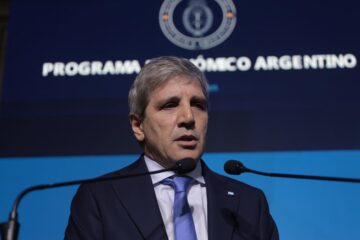 Tras la derrota legislativa. Caputo se refirió a la sesión de hoy en el Senado y lanzó: “Están tratando de voltear al Presidente”