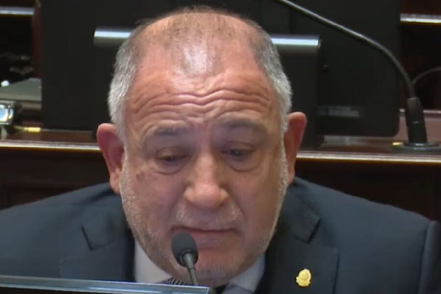 Luis Juez narra entre bronca y dolor la llamada de Karina Milei pidiéndole perdón: “No me ofendan a mi hija”