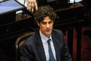 Lousteau advierte sobre el nuevo riesgo K: “El riesgo Karina se presenta en este momento”