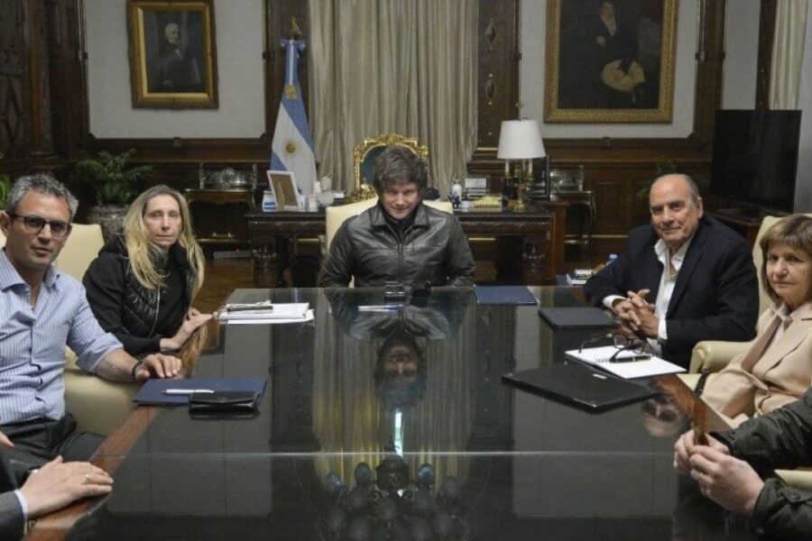 De Triángulo a Heptágono: la difícil convivencia en la mesa política del Gobierno