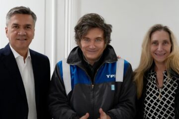 Javier Milei y Karina se reunieron con el gobernador de Chaco, Leandro Zdero en Olivos
