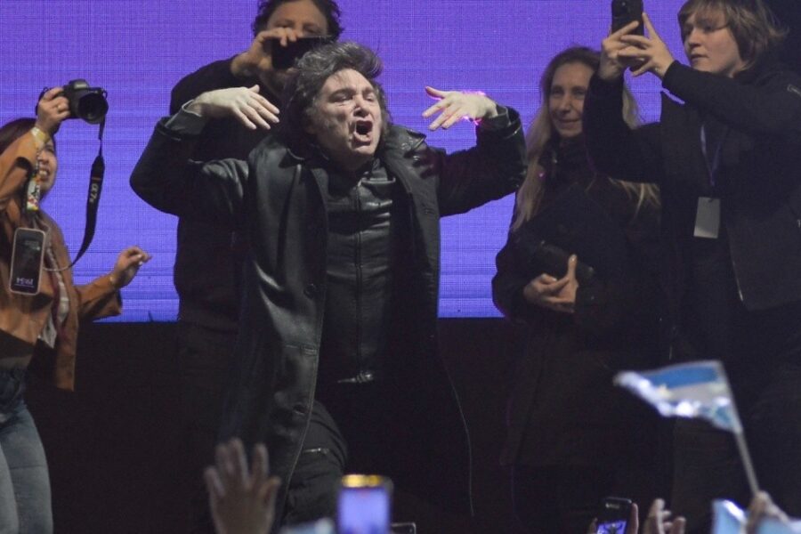 Arranca la campaña: Milei viaja a Tierra del Fuego para un acto electoral